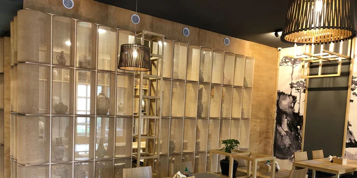 Degustační menu v Bonsai restaurant pro 1 i 2 osoby: polévka, předkrm i hlavní chod z bohatého výběru