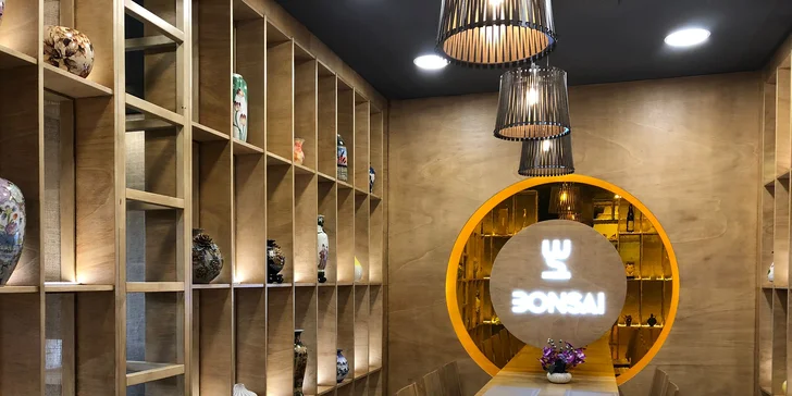Degustační menu v Bonsai restaurant pro 1 i 2 osoby: polévka, předkrm i hlavní chod z bohatého výběru