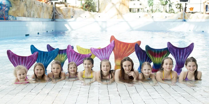 Mermaiding: Plavání v kostýmu mořské panny