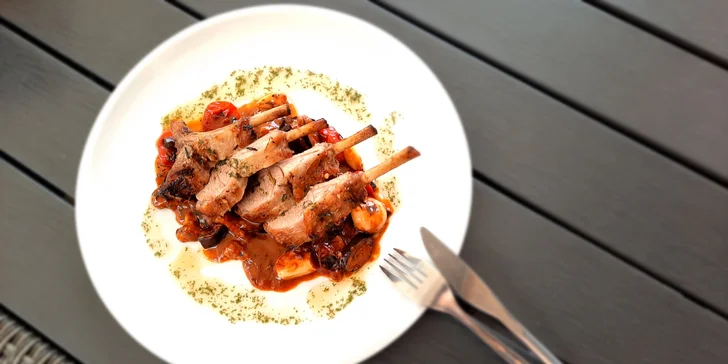 3chodové menu na vyškovském náměstí: krevety, hlavní chod podle výběru, dezert