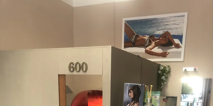 Roční permanentka do solária dle výběru v hodnotě až 1500 Kč