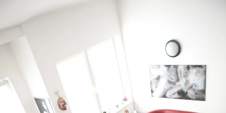 Bydlení jako z katalogu: 3D návrh jedné místnosti od známé designérky