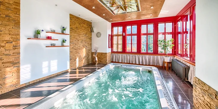 Pohodový pobyt u Lysé hory: snídaně či polopenze, wellness a výlety
