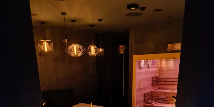 Odpočinek v privátním wellness pro pár: vstup na 2 hodiny, vířivka, sauna