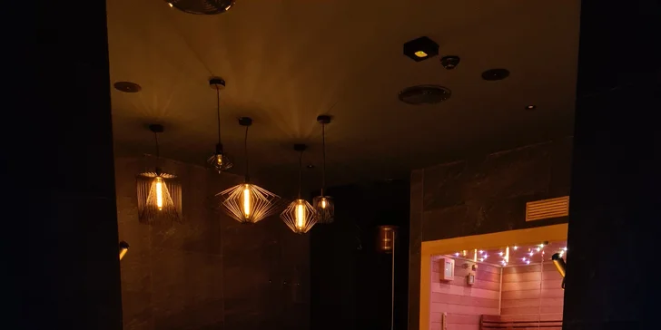 Odpočinek v privátním wellness pro pár: vstup na 2 hodiny, vířivka, sauna