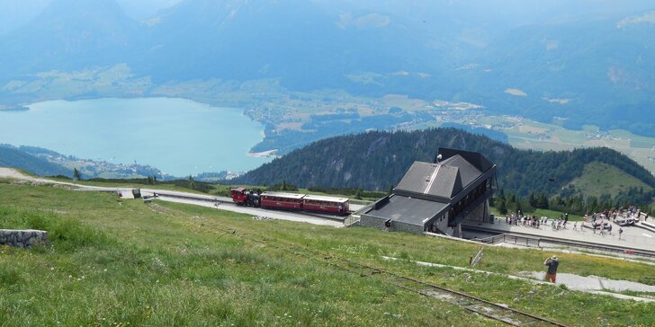 Autobusem do Rakouska: výlet za nádhernými výhledy, turistikou a zubačkou