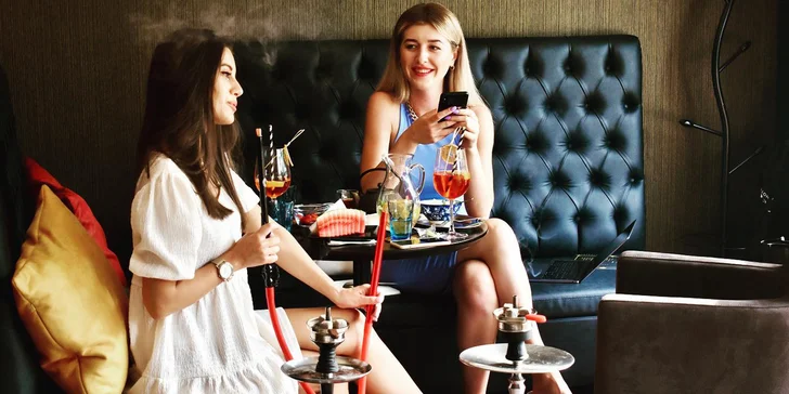 Posezení v Al Baron shisha baru: klasická shisha a čaj, limonáda nebo koktejly pro 2–4 osoby