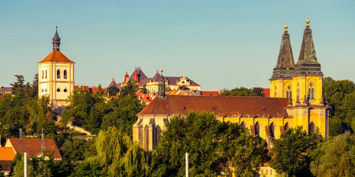 Pobyt pod Řípem se snídaněmi, kreditem na večeři a vstupem do bazénu v Roudnici nad Labem