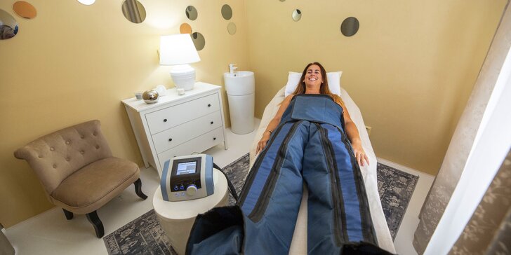 Hýčkání pro dámy: ultrazvukové čištění pleti s lymfodrenáží i klasickou či regenerační masáží