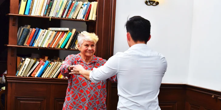 Ať mají senioři hezčí Vánoce: pozvání na svařák s cukrovím a posezení s dobrovolníkem