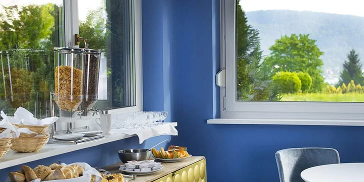 3* dovolená v Korutanech: hotel přímo u jezera Wörthersee, bufetové snídaně