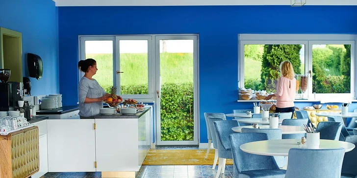 3* dovolená v Korutanech: hotel přímo u jezera Wörthersee, bufetové snídaně