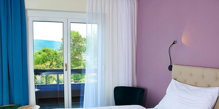 3* dovolená v Korutanech: hotel přímo u jezera Wörthersee, bufetové snídaně