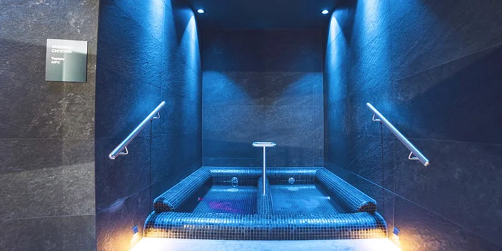 Na 120 minut do veřejného wellness: několik saun, parní kabina, vířivka
