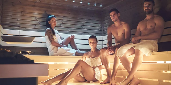 Na 120 minut do veřejného wellness: několik saun, parní kabina, vířivka