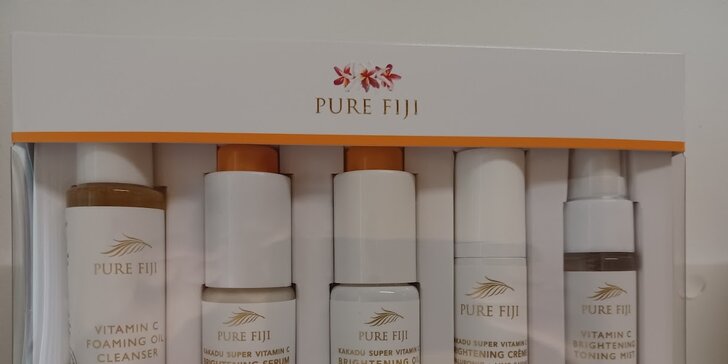 Rozjasněná pleť: manuální facelifting + rituál Pure Fiji s vitaminem C + PDT lampa