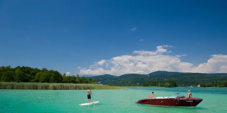 3* dovolená v Korutanech: hotel přímo u jezera Wörthersee, bufetové snídaně