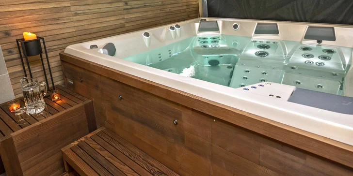 Privátní relax až pro 4 osoby: 90 minut ve vířivce, případně i infrasauna