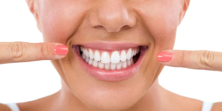 30–60 min. dentální péče: odstranění zubního kamene vč. air flow i fluoridace zubů