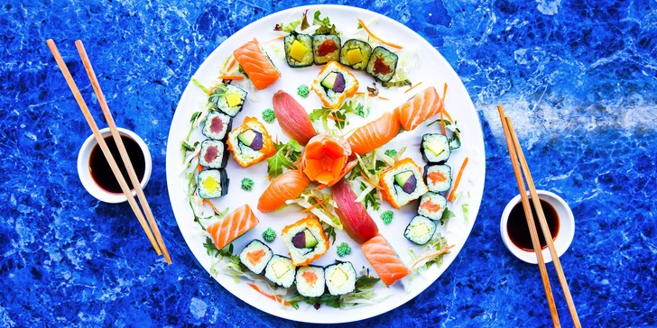 Pochutnejte si na sushi v srdci Brna: 24–38 ks v bistru s otevřenou kuchyní