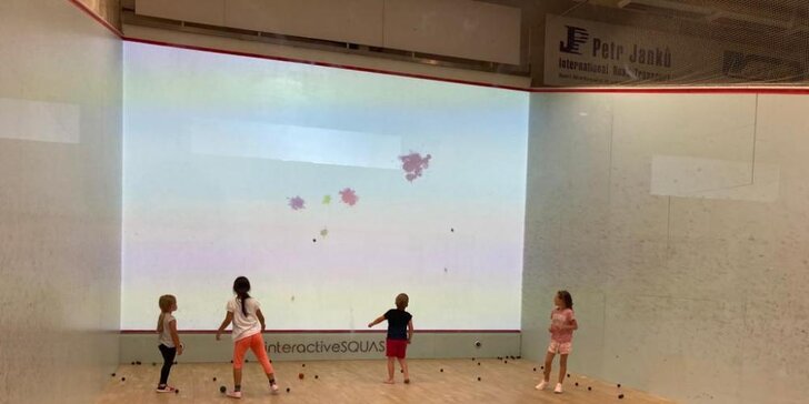 Zábavná hra: tréninkový a herní systém iSquash na squashovém kurtu pro 1 nebo 2 osoby