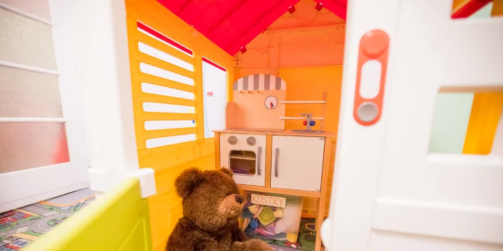 Plná náruč zábavy a her: dva 2hodinové vstupy do dětské herny na Praze 1