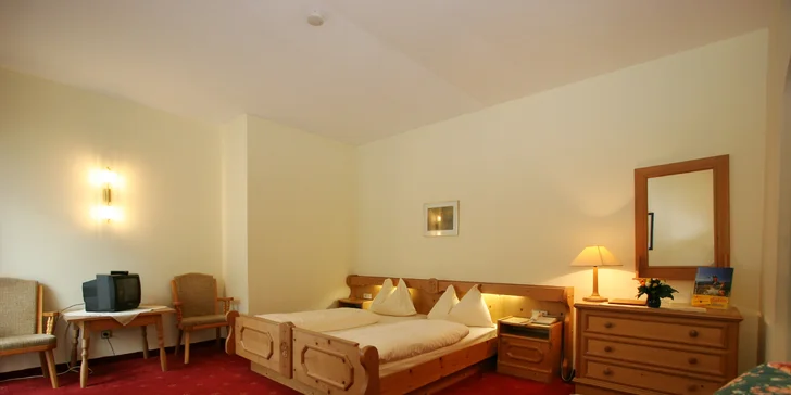 Pohodová dovolená v Korutanech: 3* hotel s polopenzí, wellness, výlety do hor i k jezeru