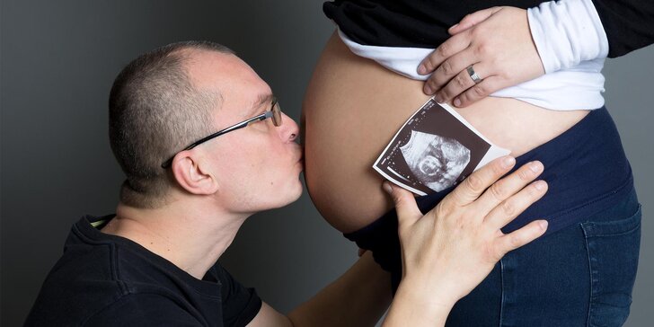 Hodinové těhotenské focení pro nastávající maminky i tatínky