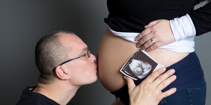 Těhotenské focení pro nastávající maminky i tatínky