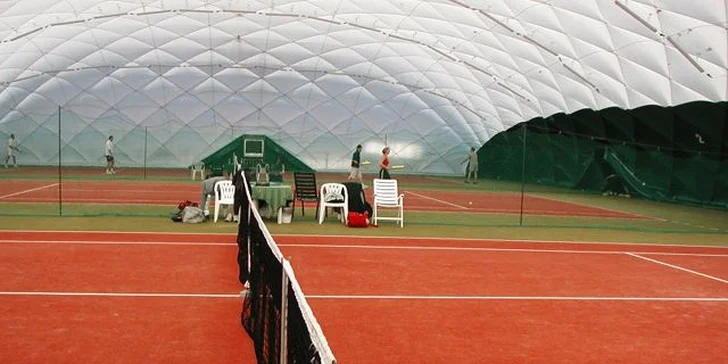 Pronájem kurtu na tenis, badminton, volejbal a další