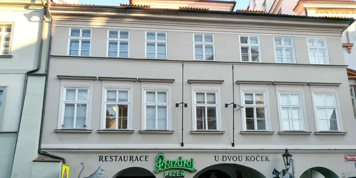 Po stopách seriálů a filmů Chalupáři, Vrchní, Prchni! a Dobrý voják Švejk (zakončeno v hospodě U Fleků)