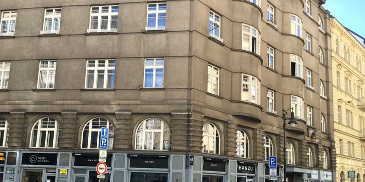 Po stopách seriálů a filmů Chalupáři, Vrchní, Prchni! a Dobrý voják Švejk (zakončeno v hospodě U Fleků)