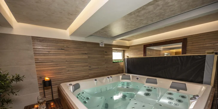 Privátní relax až pro 4 osoby: 90 minut ve vířivce, případně i infrasauna