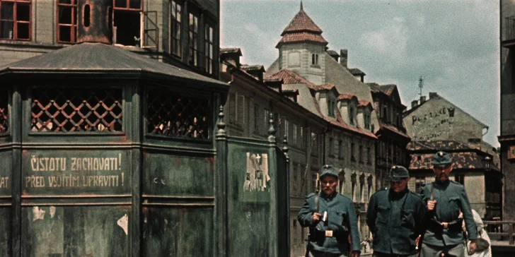 Po stopách seriálů a filmů Chalupáři, Vrchní, Prchni! a Dobrý voják Švejk (zakončeno v hospodě U Fleků)