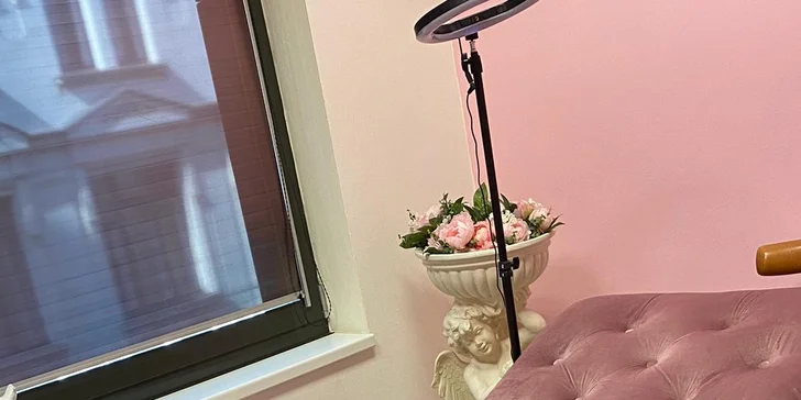 Prodloužení řas metodou řasa na řasu nebo 3D u Národní třídy