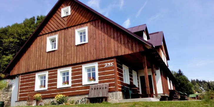 Jaro na chalupě v Krkonoších: pro páry i rodiny, vč. polopenze