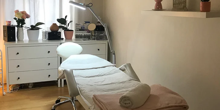 120 minut odpočinku: kosmetika s relaxační masáží zad