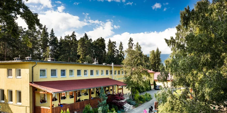 Pobyt v největším rodinném resortu na Slovensku: venkovní hřiště i prolézačky, trampolíny, bazén a sauny