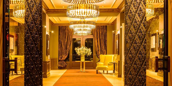Luxusní 5* odpočinek v centru Prahy: historický hotel se snídaněmi i wellness