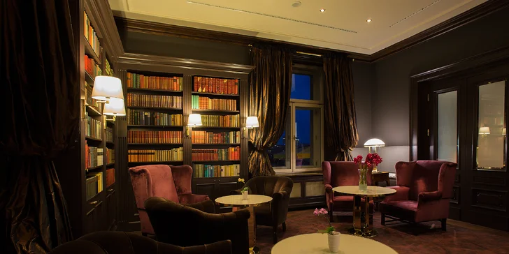Luxusní 5* odpočinek v centru Prahy: historický hotel se snídaněmi i wellness