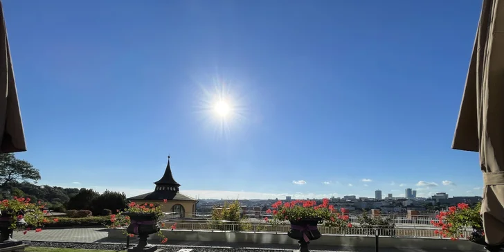 Luxusní 5* odpočinek v centru Prahy: historický hotel se snídaněmi i wellness