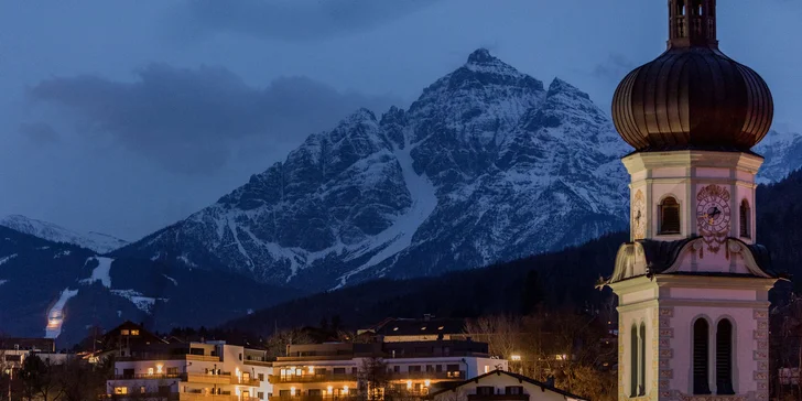 Nádherný a moderně vybavený hotel u Innsbrucku: neomezený wellness i možnost procedur, luxusní polopenze