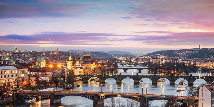 Dovolená v centru Prahy: 4* hotel blízko Václaváku, jídlo i okružní jízda městem