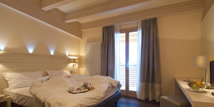 Lyžovačka v alpské oblasti Trentino: 4* spa hotel v Bondone, polopenze a wellness