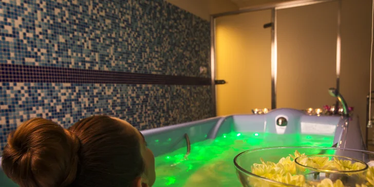 Pobyt ve 4* hotelu v Karlových Varech s neomezeným wellness, procedurami a snídaní či polopenzí