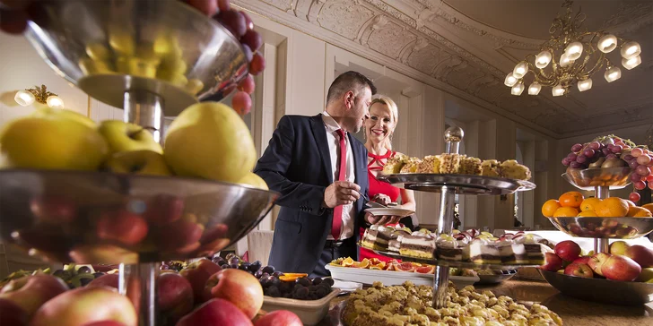 Pobyt ve 4* hotelu v Karlových Varech s neomezeným wellness, procedurami a snídaní či polopenzí