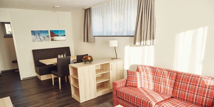 Aktivní dovolená ve švýcarském Davosu: moderní studia a apartmány, 1,5 km od ski lanovky Jakobshorn a Bünda