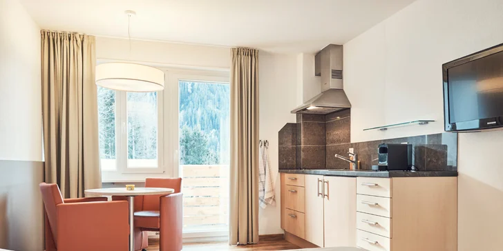 Aktivní dovolená ve švýcarském Davosu: moderní studia a apartmány, 1,5 km od ski lanovky Jakobshorn a Bünda