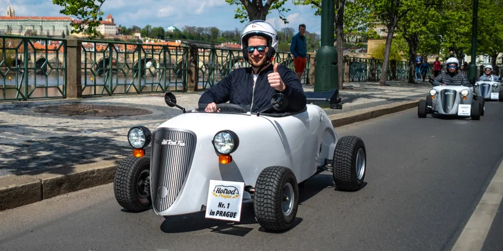 Velká jízda v malé káře: mini Hot Rod na 30–90 minut adrenalinového svezení uličkami Prahy