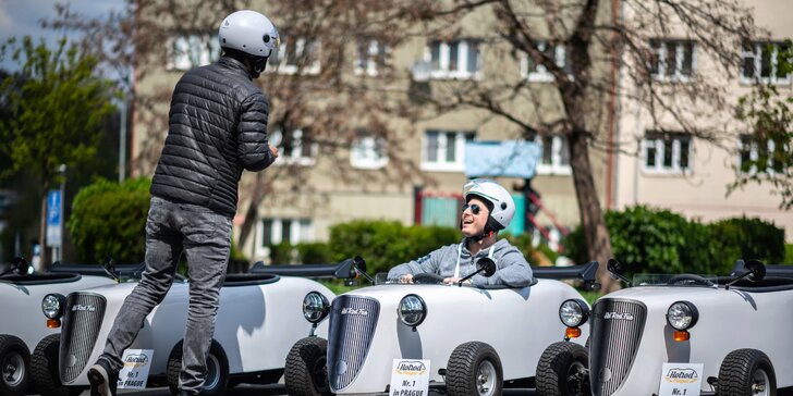 Velká jízda v malé káře: mini Hot Rod na 30–90 minut adrenalinového svezení uličkami Prahy